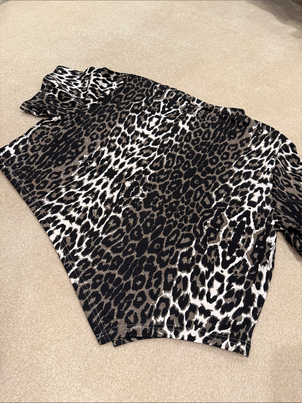 Leopard Print Short Sleeve Top - Picture 6 of 10